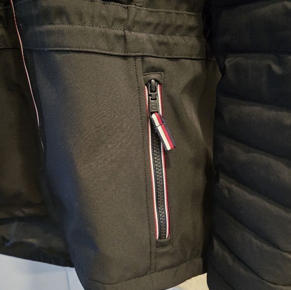 New without tags, tommy hilfiger half puffer jacket - Picture 2 of 5